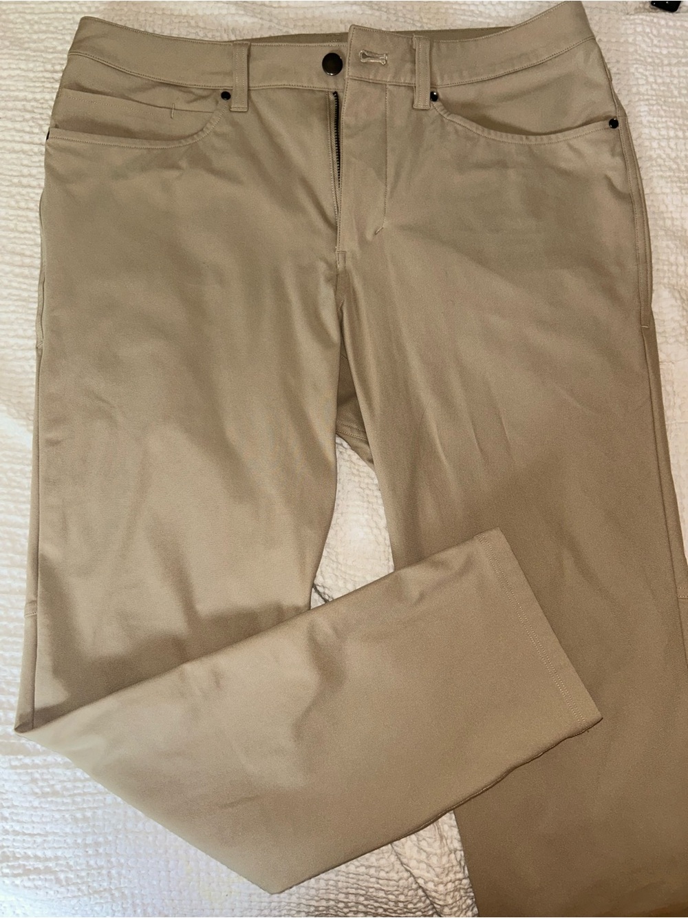 lululemon athletica Men's Khaki Chinos - Light Tan